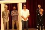 به همت گروه نمایشی ققنوس تئاتربندرلنگه مراسم روزملی هنرهای نمایشی درهفتم فروردین دربندرلنگه برگزارشد.