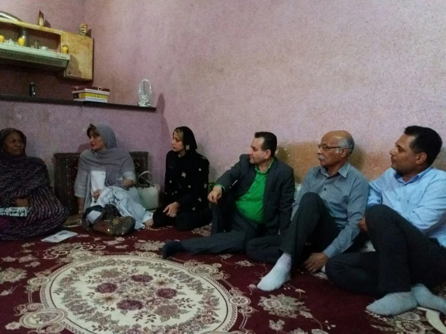 دیدارمدیرکل فرهنگ وارشاداسلامی  باخانواده پیشکسوت تئاترهرمزگان موسی آشفته
