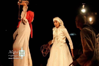 «اعداد در بیابان»  روز دوم جشنواره تئاتر هرمزگان اجرا شد