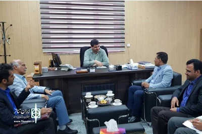 جلسه هماهنگى جشنواره تئاتر استان با فرماندار بندرلنگه