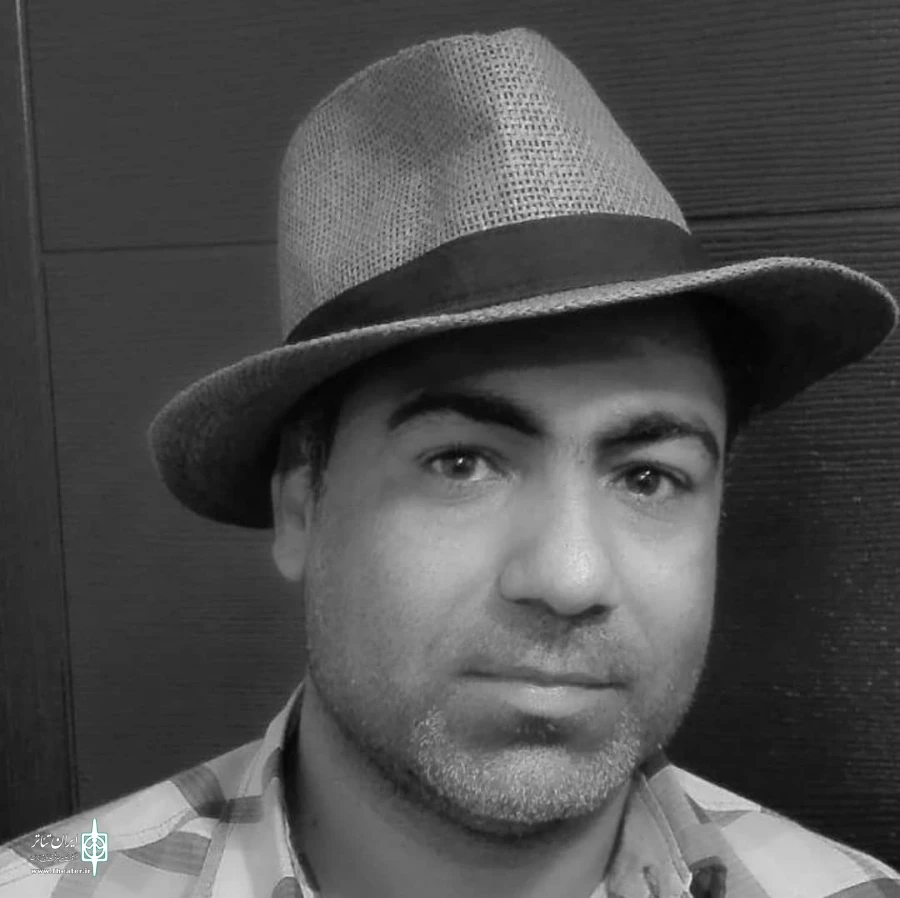 نمایش حیله موشها یک طنز اجتماعی هست که بیشتر به ساده گی ونااگاهی  افراد در جامعه می‌پردازد 2