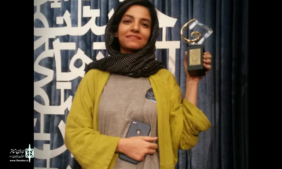 طراح جوان هرمزگان برگزیده جشنواره هنرهای تجسمی جوانان شد 2