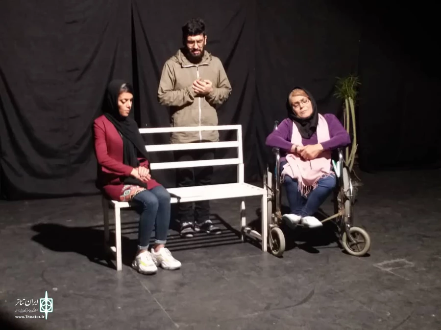نمایش « آسایشگاه» از آبادان به روی صحنه رفت 2