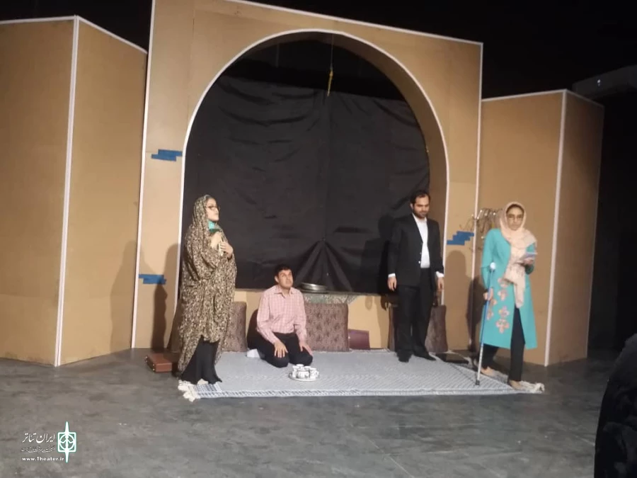 نمایش «شروعی دیگر» از یزد به روی صحنه رفت 2
