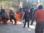 نمایش خیابانی «مانده میان رفتن» از اهواز اجرا رفت 2