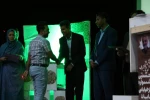 برگزیدگان نخستین جشنواره تئاتر خیابانی سابات میناب معرفی شدند. 3
