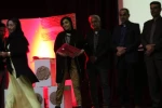 برگزیدگان نخستین جشنواره تئاتر خیابانی سابات میناب معرفی شدند. 4
