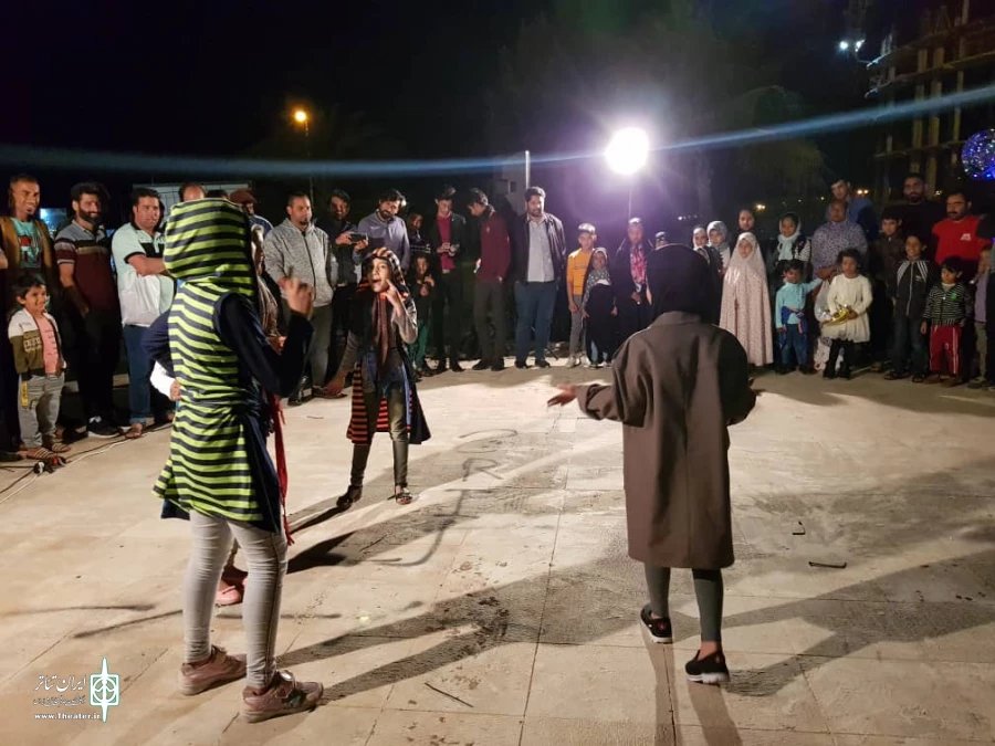 جشنواره تئاتر خیابانی «جوانه» ویژه نوجوانان در شهرستان میناب 3