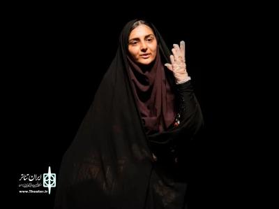 جشنواره تئاتر مونولوگ استان هرمزگان

جشنواره تئاتر مونولوگ استان هرمزگان با نمایش جان مادر به کار خود پایان داد