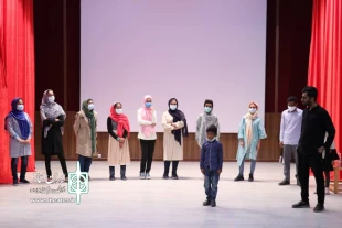 اولین کارگاه آموزشی صحنه با عنوان میخواهم بازیگر شوم در سالن رودکان شهرستان رودان برگزار شد. 2