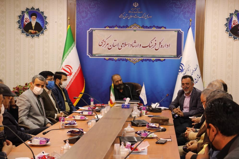 در نشست نوروزی مدیرکل هنرهای نمایشی با هنرمندان نمایش اراک عنوان شد

حداکثر ظرفیت نمایشی استان‌ها شناسایی و معرفی خواهد شد