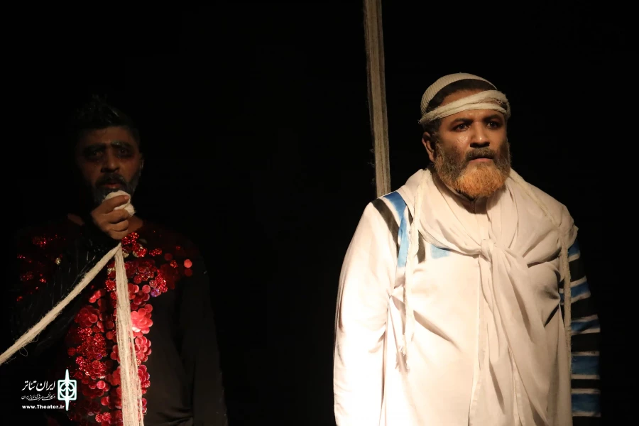 گزارش تصویری نمایش"دخترساحل"/عکس:غلامرضا رحیمیان