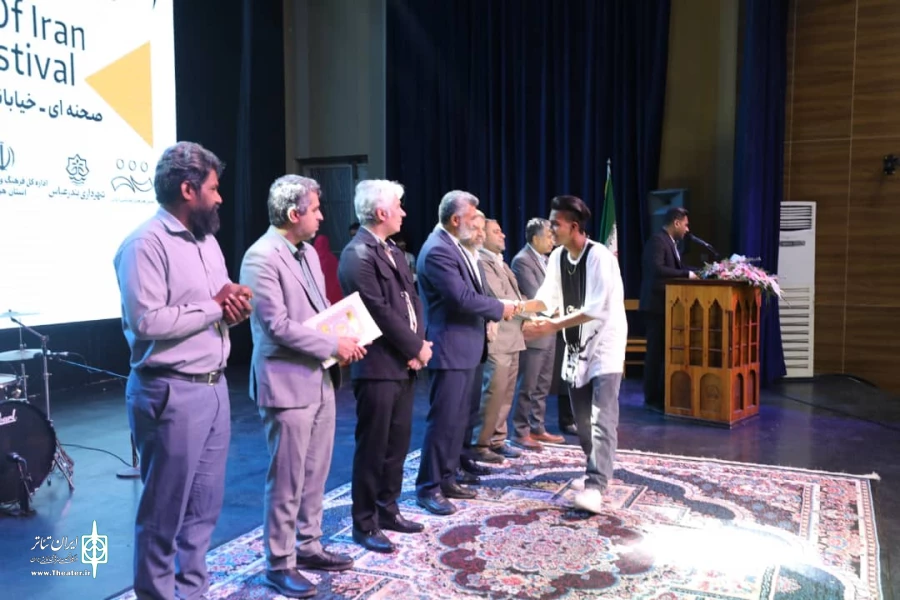 برگزیدگان بخش خیابانی جشنواره تئاتر استان هرمزگان معرفی شدند 3