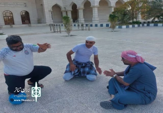 نمایش خیابانی«چالش» در بندر خمیر اجرا شد