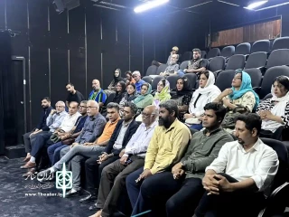 نشست اهالی تئاتر هرمزگان در پلاتو آفتاب بندرعباس برگزار شد