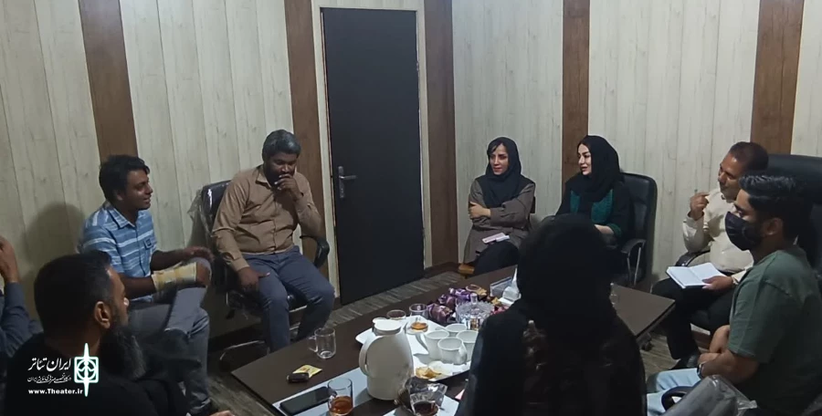 نشست هم اندیشی هیأت مدیره انجمن هنرهای نمایشی استان و مسؤولین دفاتر انجمن شهرستان های هرمزگان برگزارشد 2