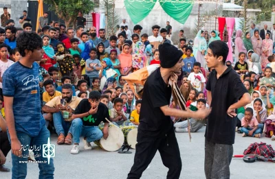 به نویسندگی و کارگردانی  عرفان احمد پور

نمایش خیابانی « ده شب و ده روز » در روستای پولاد قاسمی اجرا شد